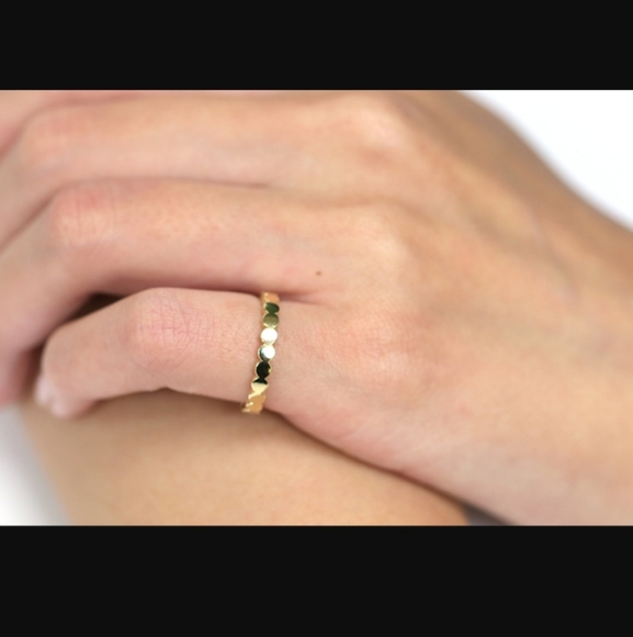 Dainty 14k Gold Beehive Band Ring - Picture 8 of 14